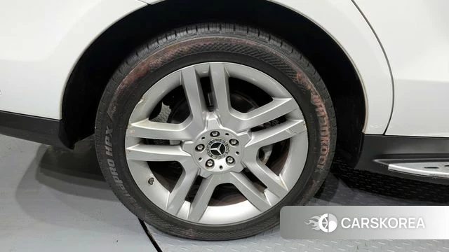 Mercedes-Benz GLE - Class W166 id 3911812 из Кореи 15