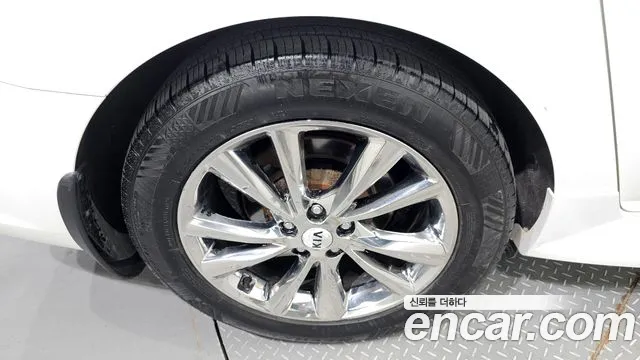 Kia The New Carnival id 2710342 из Кореи 15