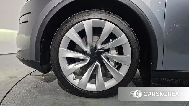 Tesla Model Y id 3605537 из Кореи 15