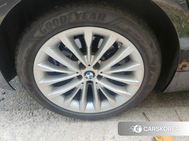 BMW 5 Series (G30) id 4894821 из Кореи 12