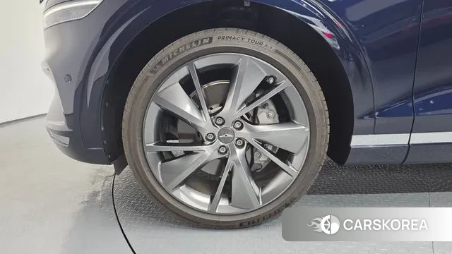 Genesis GV70 id 3685000 из Кореи 15