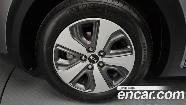 Kia The New Niro id 2796886 из Кореи 15