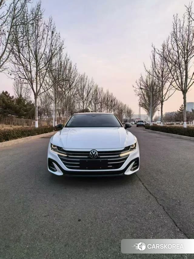 Volkswagen CC 2023 Белый из Китая, фото 3