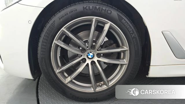 BMW 5 Series (G30) id 4483312 из Кореи 15
