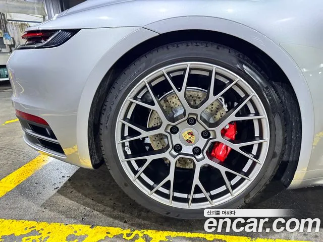 Porsche 911(992) id 2802580 из Кореи 15