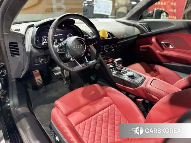 Audi R8 2023 Черный из Китая, фото 5