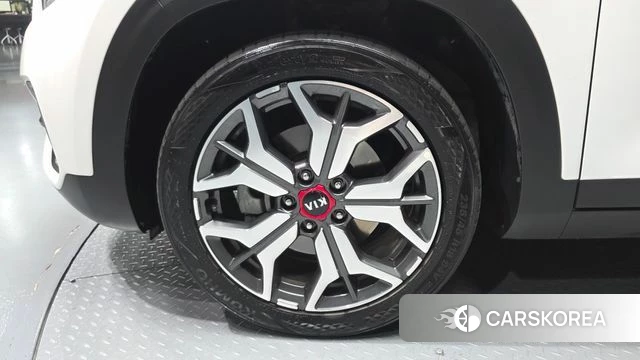 Kia Seltos id 4628638 из Кореи 26