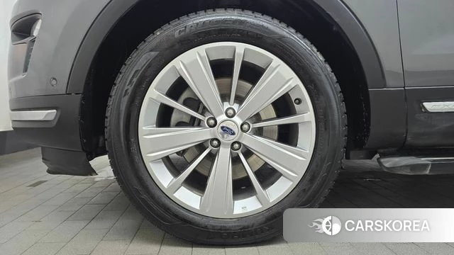 Ford Explorer id 4610558 из Кореи 25