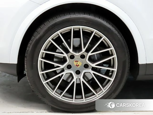 Porsche Cayenne (PO536) id 4419644 из Кореи 15