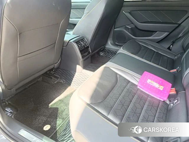 Volkswagen CC id 4277845 из Китая 15