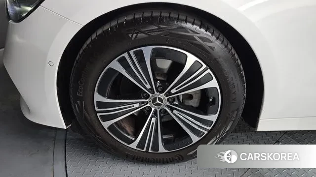 Mercedes-Benz E-Class W214 id 3700730 из Кореи 15