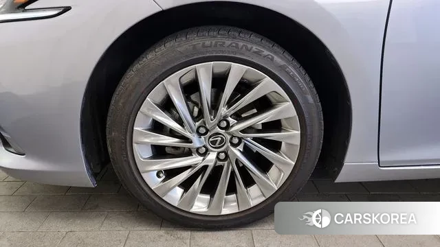 Lexus ES300h 7th generation id 3611443 из Кореи 15