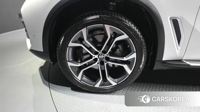 BMW X5 (G05) id 4676554 из Кореи 25