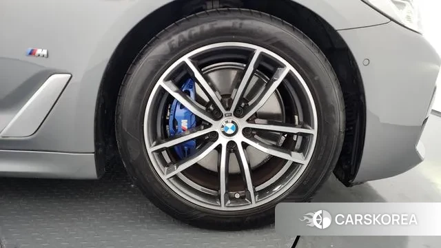 BMW 5 Series (G30) id 3405724 из Кореи 15