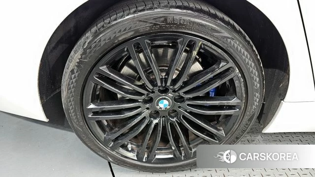 BMW 5 Series (G30) id 3936533 из Кореи 15