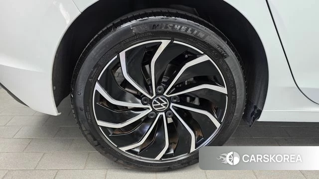 Volkswagen Golf 8th Generation id 4701942 из Кореи 27
