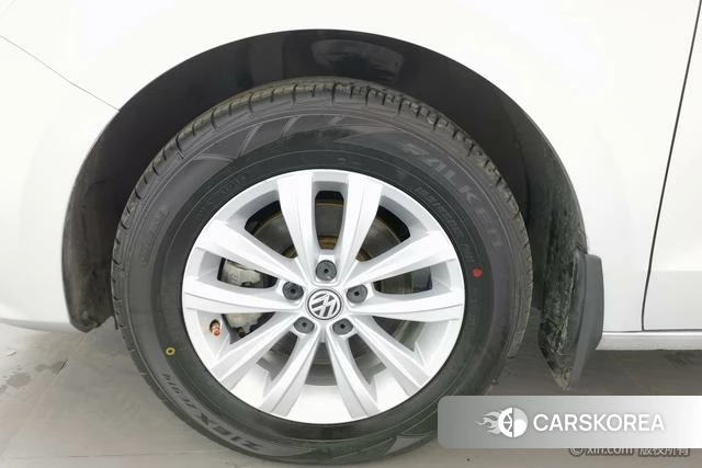 Volkswagen Bora id 4210162 из Китая 19