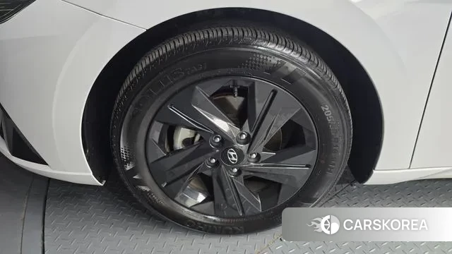 Hyundai Avante (CN7) id 3508376 из Кореи 15