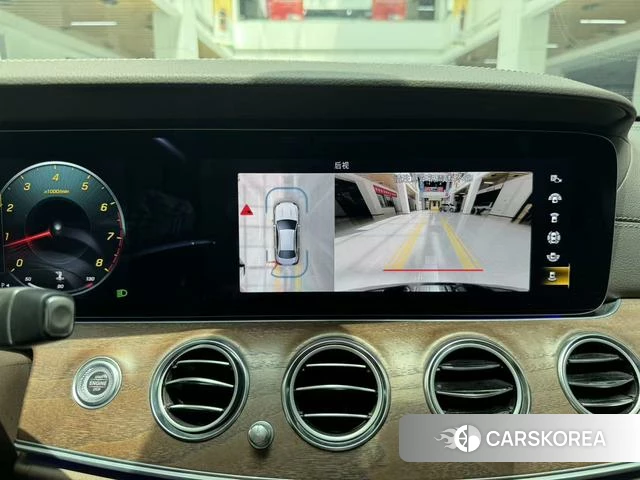 Mercedes-Benz E-class id 4297452 из Китая 19
