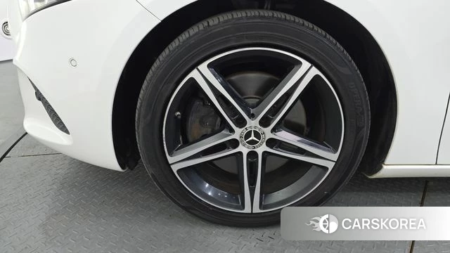 Mercedes-Benz A-Class W177 id 4196564 из Кореи 15