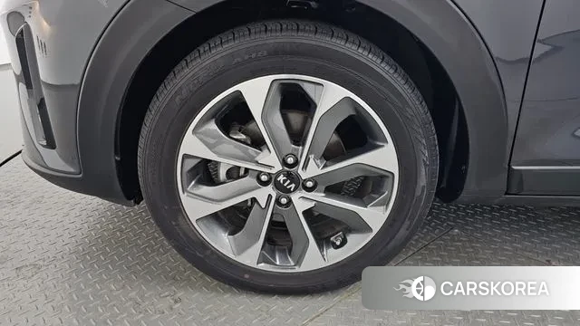 Kia Stonic id 3588670 из Кореи 15