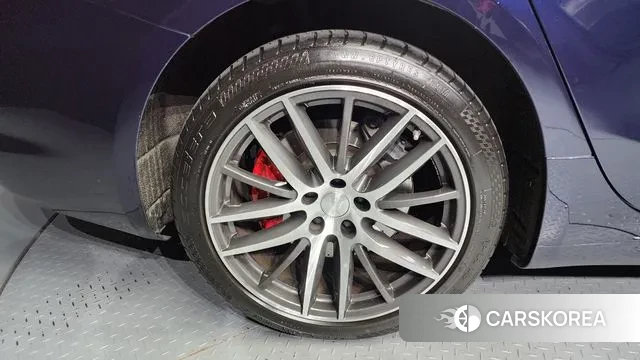 Maserati Ghibli id 3226278 из Кореи 15