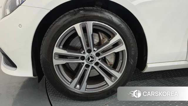 Mercedes-Benz E-Class W213 id 4650911 из Кореи 32