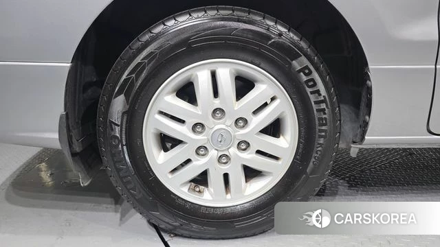 Hyundai The New Grand Starex id 4581091 из Кореи 23