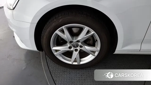 Audi A4 (B9) id 3013940 из Кореи 15