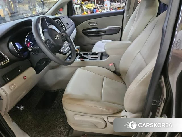 Kia The New Carnival id 4637875 из Кореи 15