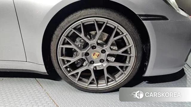 Porsche 911(992) id 3422256 из Кореи 15