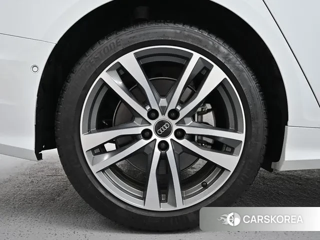 Audi A6 (C8) id 2910108 из Кореи 15