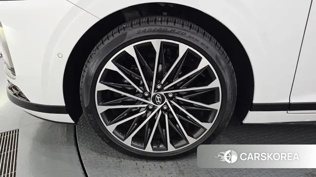 Hyundai Grandeur Hybrid (GN7) id 3294650 из Кореи 15