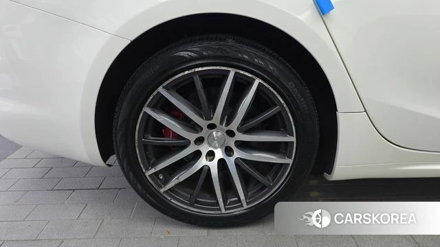 Maserati Ghibli id 4508046 из Кореи 27