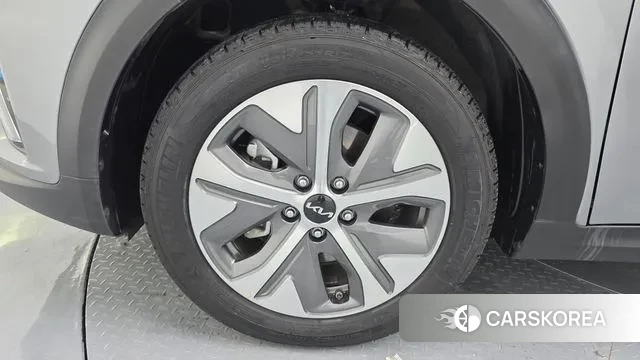 Kia Niro EV id 3037828 из Кореи 15