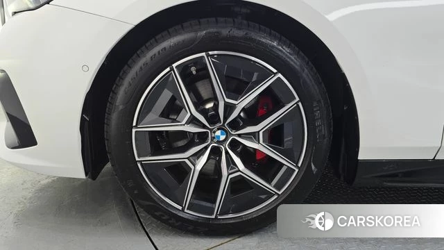 BMW 5 Series (G60) id 4559988 из Кореи 15