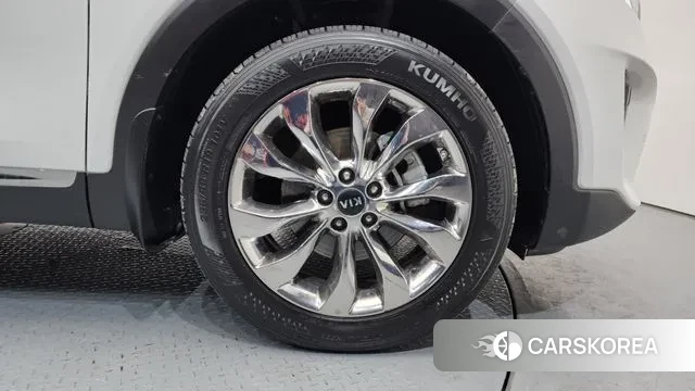 Kia The New Sorento id 3718453 из Кореи 15