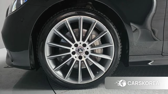 Mercedes-Benz E-Class W213 id 4641915 из Кореи 27