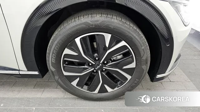 Kia EV6 id 3630067 из Кореи 15