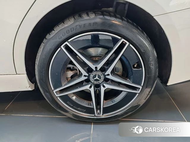 Mercedes-Benz Class C id 4277901 из Китая 14