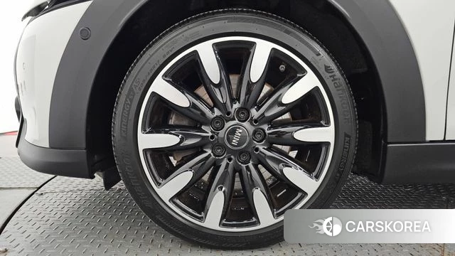 Mini Cooper S id 4720868 из Кореи 31