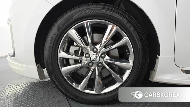 Kia The New Carnival id 4344992 из Кореи 31