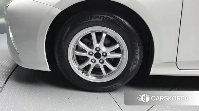 Toyota Prius 4th Generation id 4424964 из Кореи 15