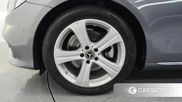 Mercedes-Benz E-Class W213 id 4557976 из Кореи 26