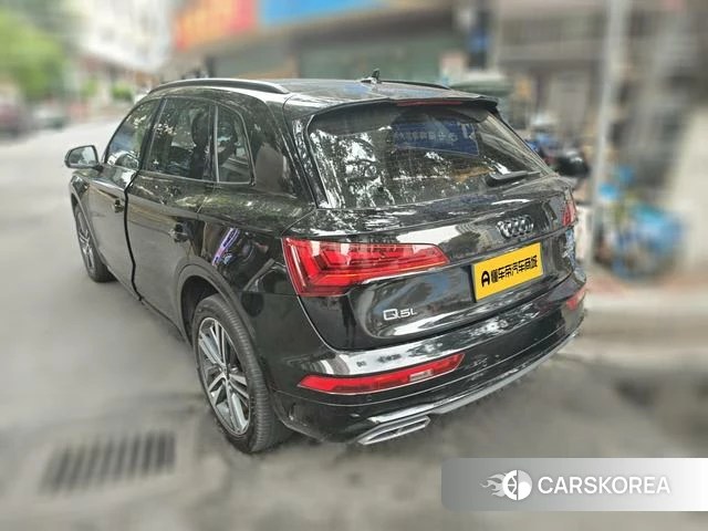 Audi Q5L 2022 Черный из Китая, фото 5