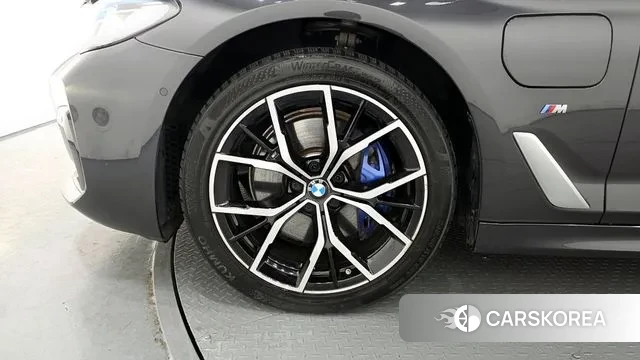 BMW 5 Series (G30) id 3655429 из Кореи 15