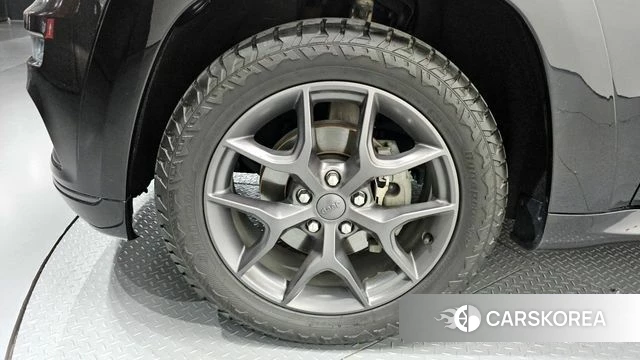 Jeep Grand Cherokee id 4887303 из Кореи 26