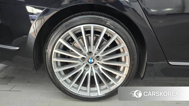 BMW 7 Series (G11) id 4519072 из Кореи 27