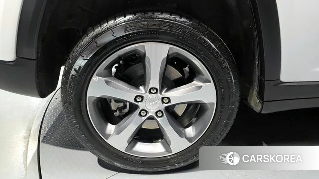 Jeep Grand Cherokee (WL) id 4243594 из Кореи 28