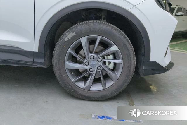 Geely Automobile Binyue id 4253132 из Китая 12